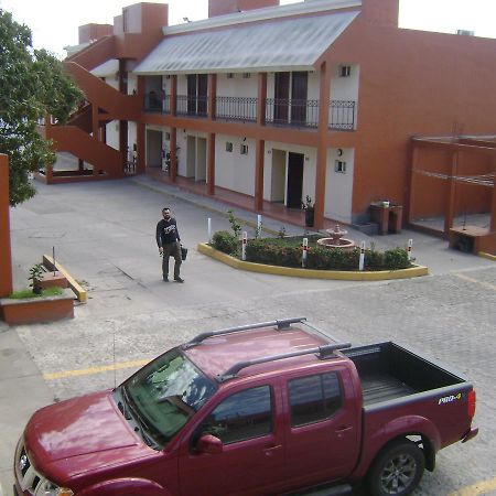 Hotel El Descanso Mazatlan Exterior photo